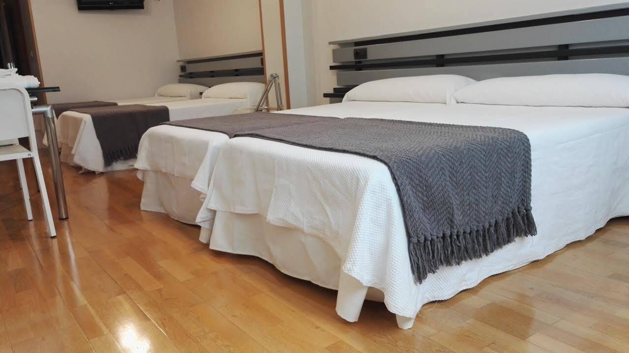 Hotel Ofi La Corogne Extérieur photo
