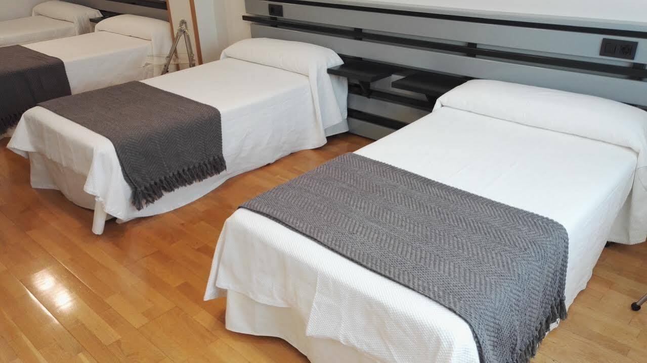 Hotel Ofi La Corogne Extérieur photo