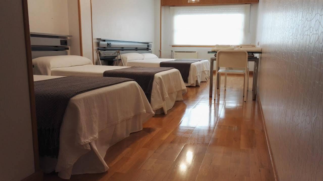 Hotel Ofi La Corogne Extérieur photo